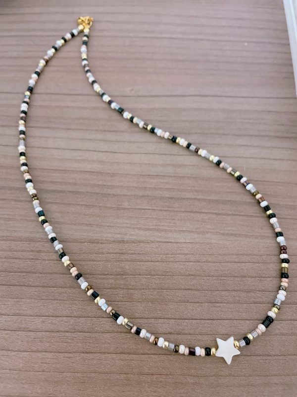 Collar de Mostacillas con Dije de Estrella