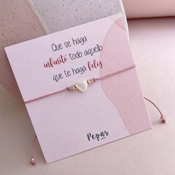 Pulsera de Hilo con Dije de Corazón