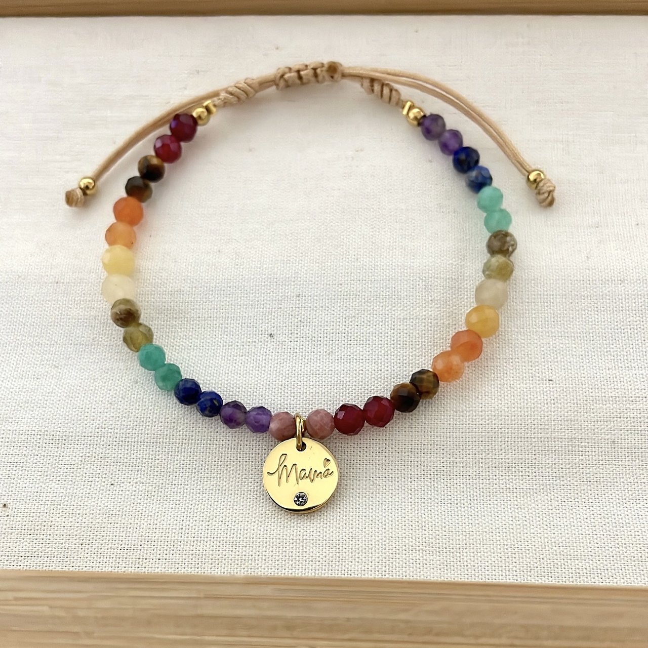 Pulsera de Piedras Naturales con Placa