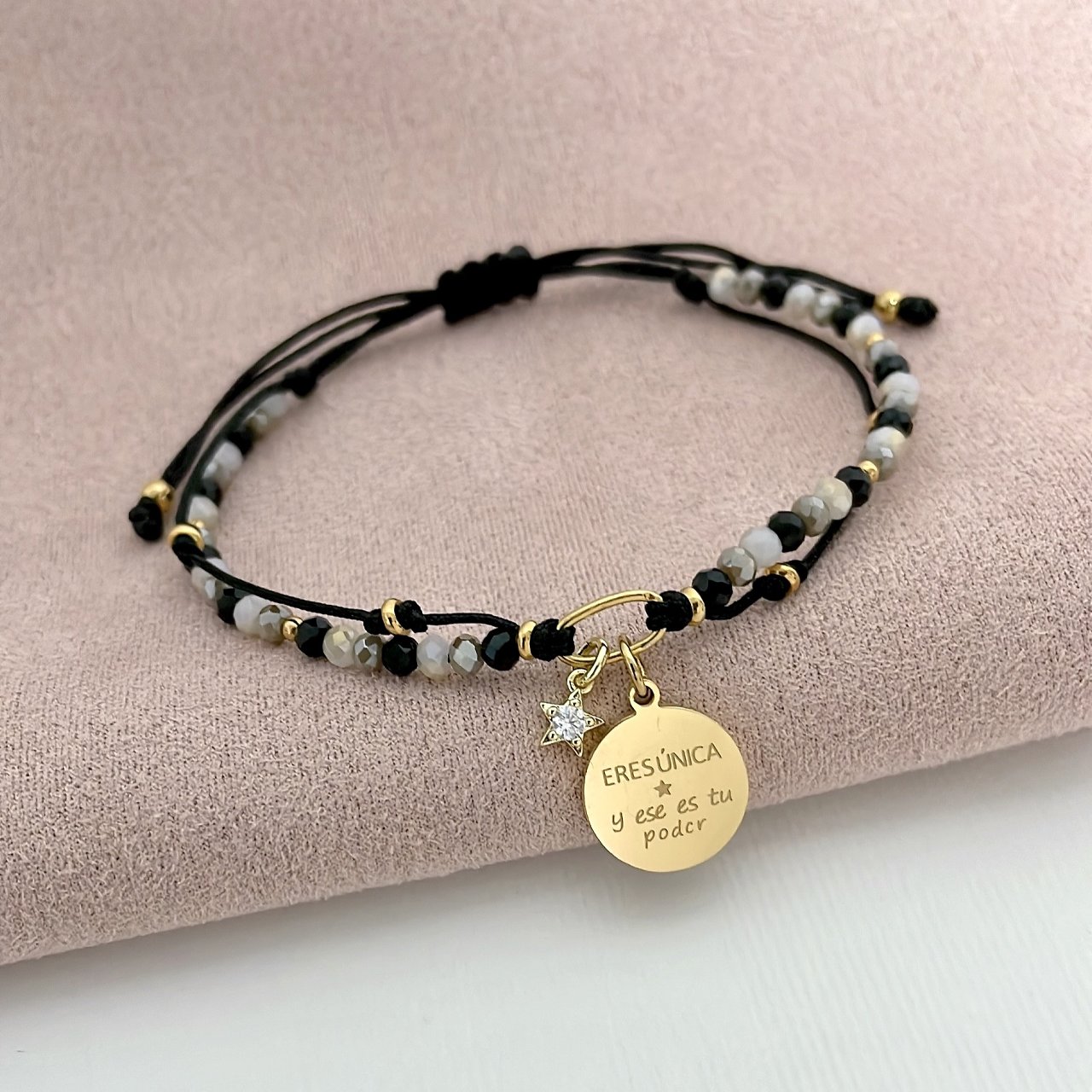 Pulsera de Muranos con Placa con Mensaje y Cruz