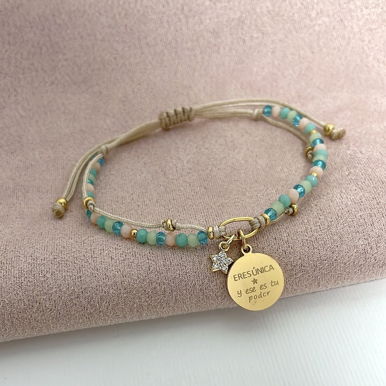 Pulsera de Muranos con Placa con Mensaje y Cruz